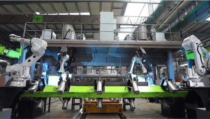 半年銷售破百億！中聯(lián)重科WA系列塔機(jī)引領(lǐng)智能建造新浪潮